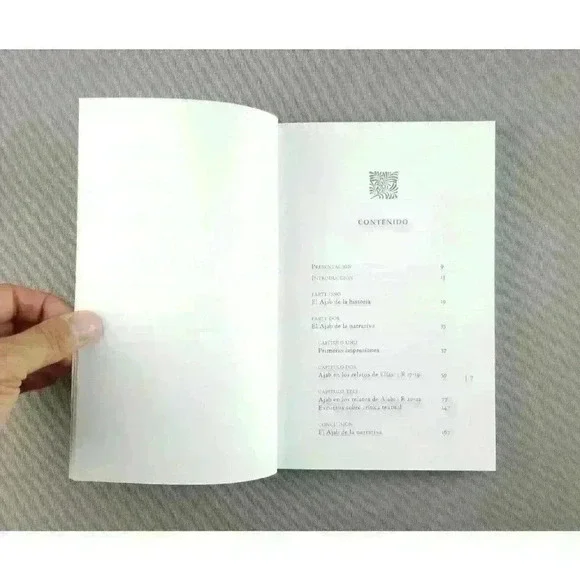 Spanish Book - Picture 4 of 10